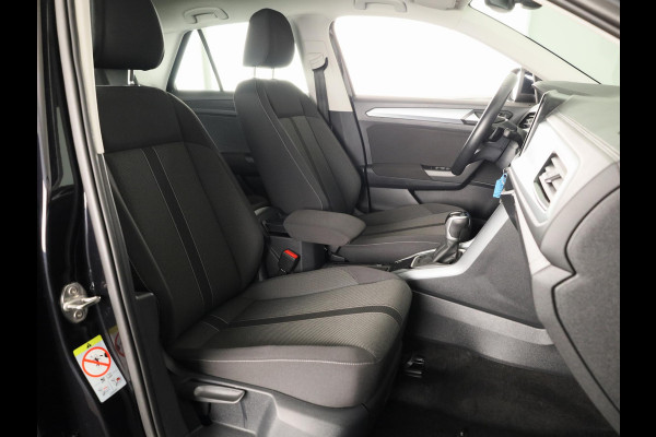 Volkswagen T-Roc 1.5 TSI Life 150 pk Automaat (DSG) | Navigatie via App | Parkeersensoren (Park assist) | Achteruitrijcamera | Autom. airco | Stoelverwarming |