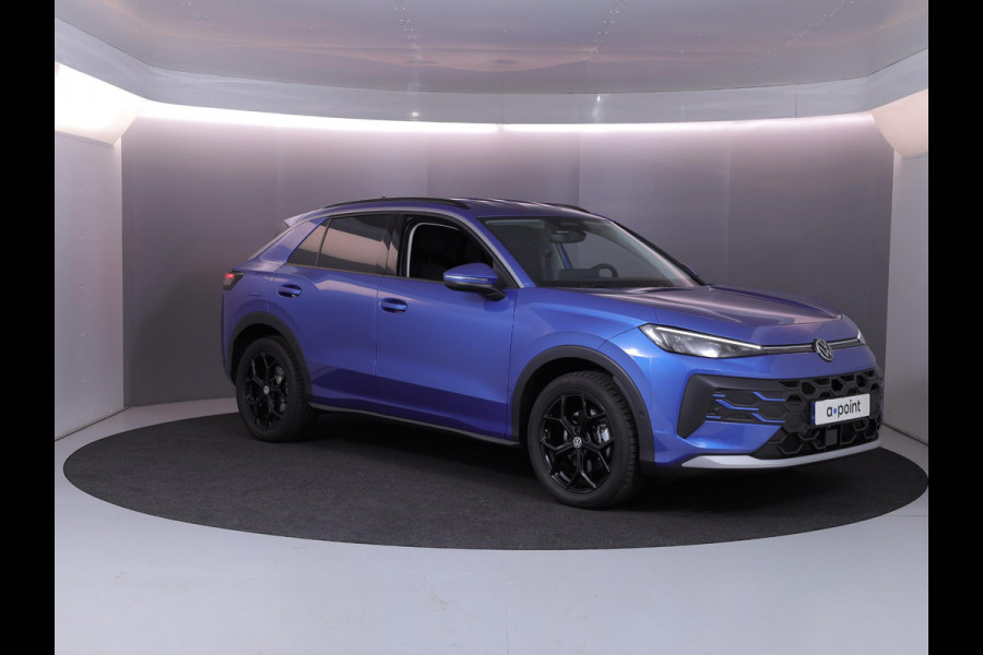 Volkswagen T-Roc Life First Edition 1.5 eTSI 85 kW / 116 PK SUV 7 v | Private lease vanaf €656 | DSG | Camera| 18'LM-velgen| verwarmd stuur en stoelen