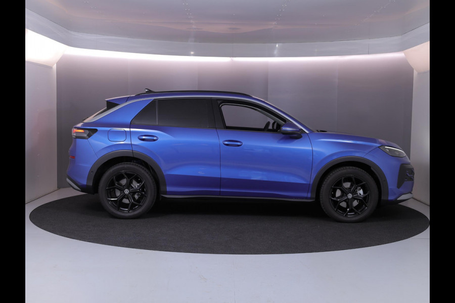 Volkswagen T-Roc Life First Edition 1.5 eTSI 85 kW / 116 PK SUV 7 v | Private lease vanaf €656 | DSG | Camera| 18'LM-velgen| verwarmd stuur en stoelen