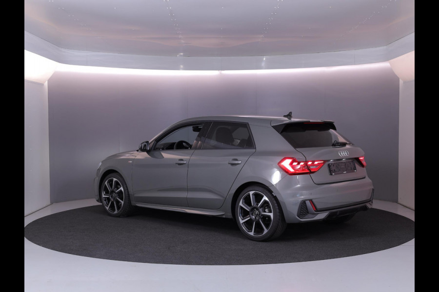 Audi A1 Sportback 35 TFSI S edition 150pk | Lederen bekleding | 18 inch Lichtmetalen | Led koplampen | Adaptieve cruise controle | S-line interieur