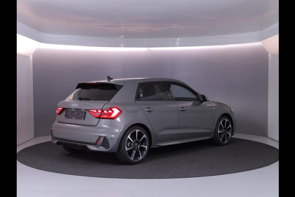 Audi A1 Sportback 35 TFSI S edition 150pk | Lederen bekleding | 18 inch Lichtmetalen | Led koplampen | Adaptieve cruise controle | S-line interieur
