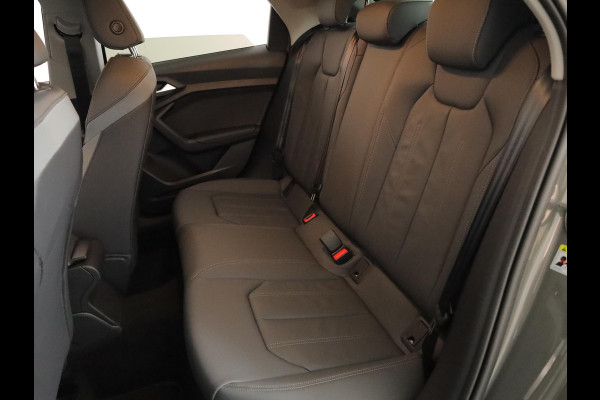 Audi A1 Sportback 35 TFSI S edition 150pk | Lederen bekleding | 18 inch Lichtmetalen | Led koplampen | Adaptieve cruise controle | S-line interieur