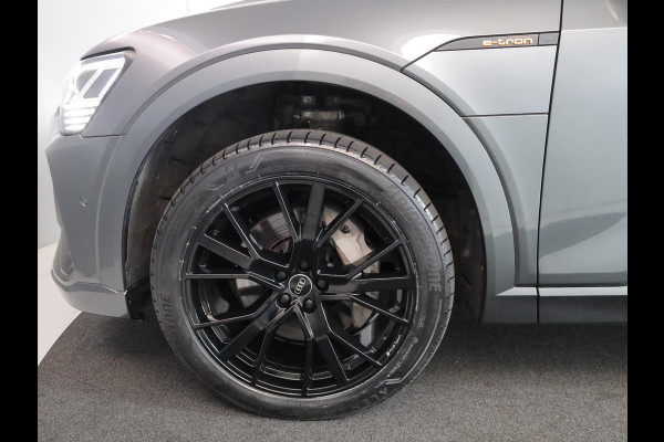 Audi e-tron 55 quattro S edition 95 kWh 408 pk | SOH 95,66% | Navigatie | Panoramadak | Parkeersensoren | Achteruitrijcamera | Matrix LED koplampen | Stoelverwarming | S-Line |