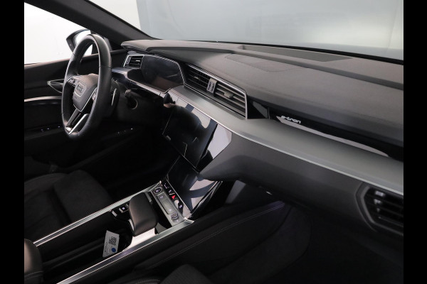 Audi e-tron 55 quattro S edition 95 kWh 408 pk | SOH 95,66% | Navigatie | Panoramadak | Parkeersensoren | Achteruitrijcamera | Matrix LED koplampen | Stoelverwarming | S-Line |