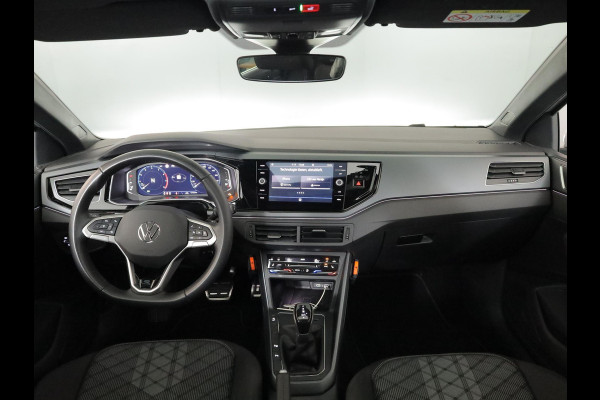 Volkswagen Polo 1.0 TSI R-Line Edition 95 pk | Automaat | Panoramisch schuif/kantel dak | Verwarmbare voorstoelen