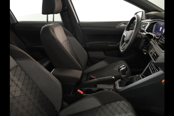 Volkswagen Polo 1.0 TSI R-Line Edition 95 pk | Automaat | Panoramisch schuif/kantel dak | Verwarmbare voorstoelen