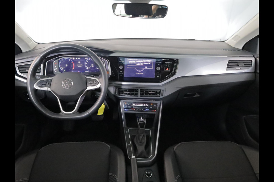 Volkswagen Taigo 1.5 TSI Style 150 pk Automaat (DSG) | Navigatie | Panoramadak | Parkeersensoren (Park assist) | Achteruitrijcamera | Stoelverwarming |