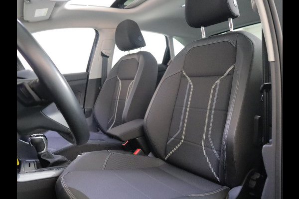 Volkswagen Taigo 1.5 TSI Style 150 pk Automaat (DSG) | Navigatie | Panoramadak | Parkeersensoren (Park assist) | Achteruitrijcamera | Stoelverwarming |