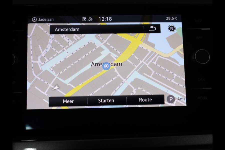 Volkswagen Taigo 1.5 TSI Style 150 pk Automaat (DSG) | Navigatie | Panoramadak | Parkeersensoren (Park assist) | Achteruitrijcamera | Stoelverwarming |
