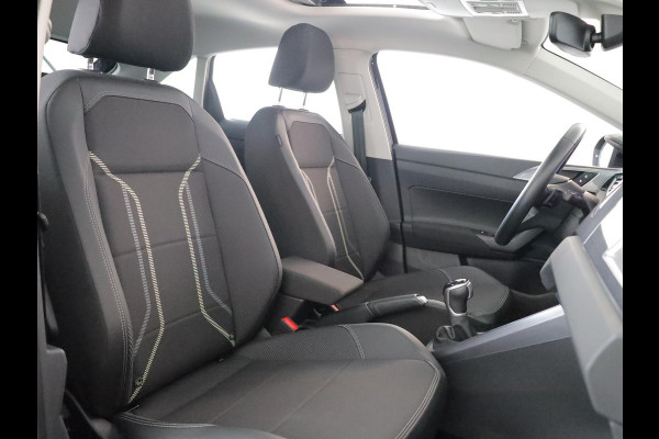 Volkswagen Taigo 1.5 TSI Style 150 pk Automaat (DSG) | Navigatie | Panoramadak | Parkeersensoren (Park assist) | Achteruitrijcamera | Stoelverwarming |