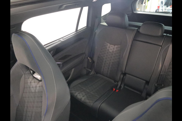 Volkswagen Tayron 1.5 eHybrid R-Line Edition | Private lease vanaf €851 | 204 pk Automaat (DSG) | Verlengde garantie | Navigatie | Panoramadak | Trekhaak (wegklapbaar) | Parkeersensoren (Park assist) | Rondomzicht camera | Stoelverwarming | R-Line |