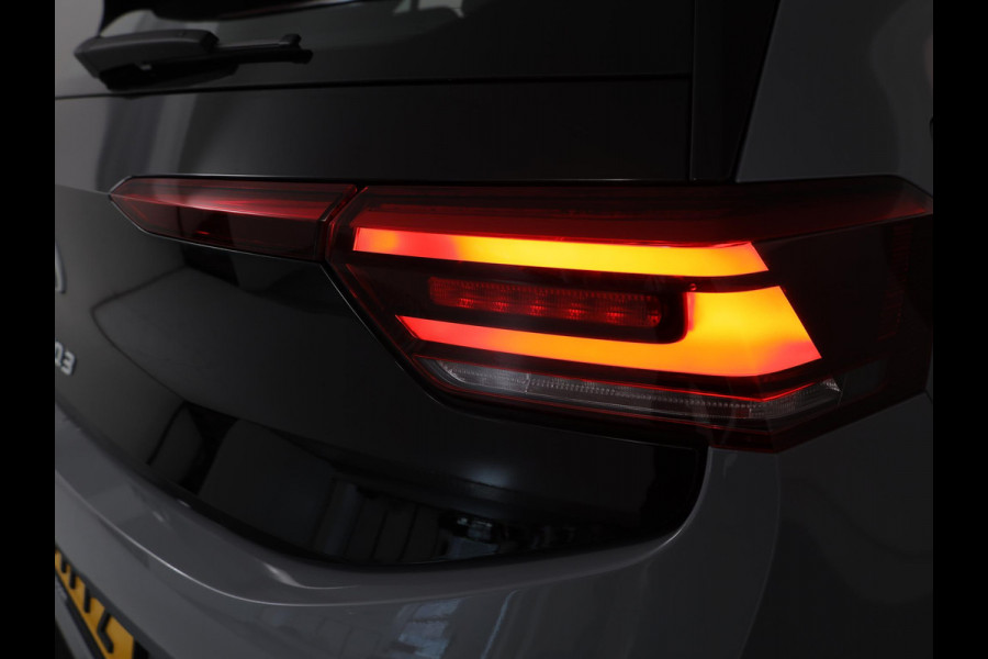 Volkswagen ID.3 Pro S 77 kWh Long Range 204PK | SOH 93,38% | Navigatie | Stoelverwarming | 19" LM velgen |