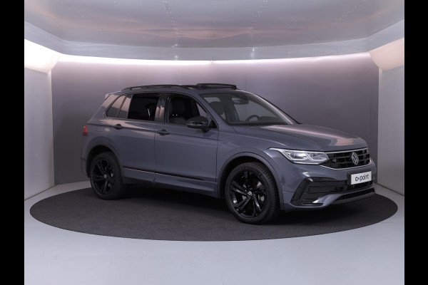 Volkswagen Tiguan 1.4 TSI eHybrid R-Line Business 245 pk Automaat (DSG) | Navigatie | Panoramadak | Parkeersensoren (Park assist) | Rondomzicht camera | Black Style pakket | R-Line |