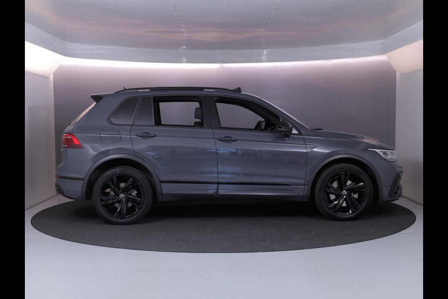 Volkswagen Tiguan 1.4 TSI eHybrid R-Line Business 245 pk Automaat (DSG) | Navigatie | Panoramadak | Parkeersensoren (Park assist) | Rondomzicht camera | Black Style pakket | R-Line |