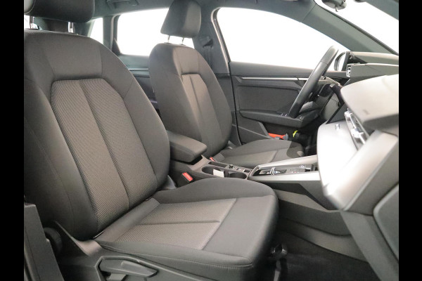 Audi A3 Sportback 30 TFSI Pro Line 110 pk S-tronic | Verlengde garantie | Navigatie via App | Parkeersensoren achter | LED koplampen | Apple Carplay/Android Auto |