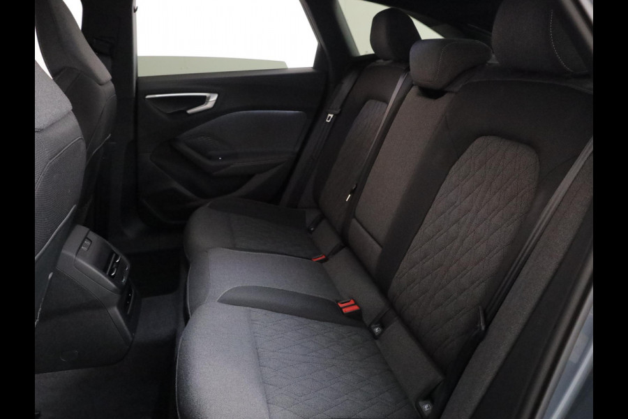 Audi A5 Avant 2.0 e-hybrid quattro S edition 299 pk S-tronic | Verlengde garantie | Navigatie | Parkeersensoren (Park assist) | Rondomzicht camera | Matrix LED koplampen | Multimedia scherm passagier | S-Line |