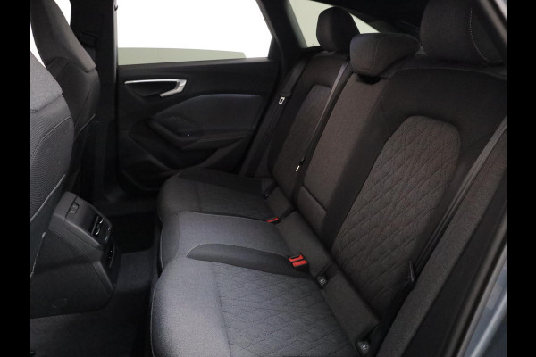 Audi A5 Avant 2.0 e-hybrid quattro S edition 299 pk S-tronic | Verlengde garantie | Navigatie | Parkeersensoren (Park assist) | Rondomzicht camera | Matrix LED koplampen | Multimedia scherm passagier | S-Line |