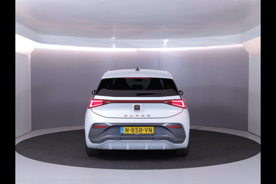 CUPRA Born Adrenaline One 62 kWh 204pk | SOH 93,71% | Navigatie | Parkeercamera | Lichtmetalen velgen | Adaptieve cruise controle | Verwarmbare voorstoelen