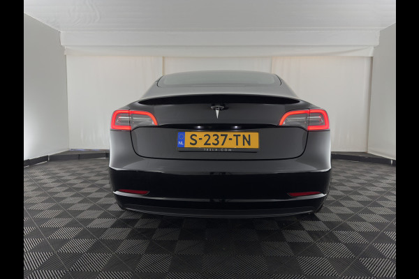 Tesla Model 3 Standard RWD Plus 60 kWh [3-Fase-11kW] {SoH-90%} (INCL-BTW) Aut. *PANO | AUTOPILOT | LEATHER | KEYLESS | FULL-LED | MEMORY-PACK | TOPVIEW | DAB | CARPLAY | DIGI-COCKPIT | LANE-ASSIST | HEATED- COMFORTSEATS | 19"ALU*