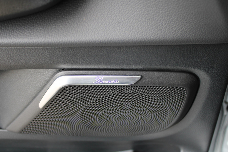 Mercedes-Benz Eqv 300 L2 / AMG / Luchtvering / Panorama / 7-Persoons / Burmester / Vol Opties / NIEUWSTAAT