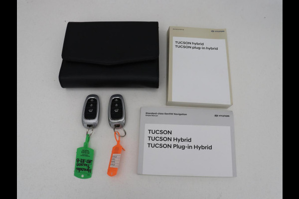 Hyundai Tucson 1.6 T-GDI PHEV N Line Sky 4WD | Pano | SOH 97,3% Stoelverwarming | Leder/Alcantara | Camera | Adaptive cruise | Carplay | Full LED | Stuurverwarming | Keyless | Plug In