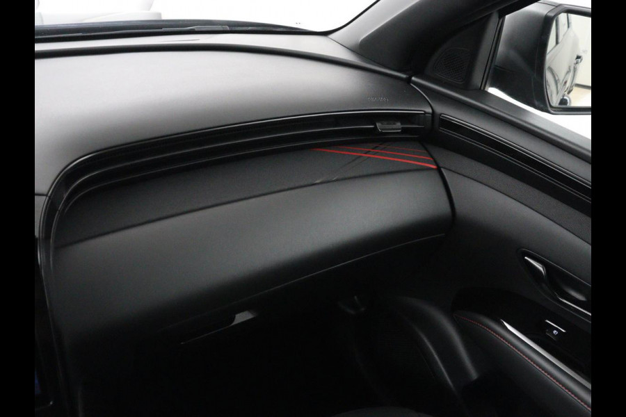 Hyundai Tucson 1.6 T-GDI PHEV N Line Sky 4WD | Pano | SOH 97,3% Stoelverwarming | Leder/Alcantara | Camera | Adaptive cruise | Carplay | Full LED | Stuurverwarming | Keyless | Plug In