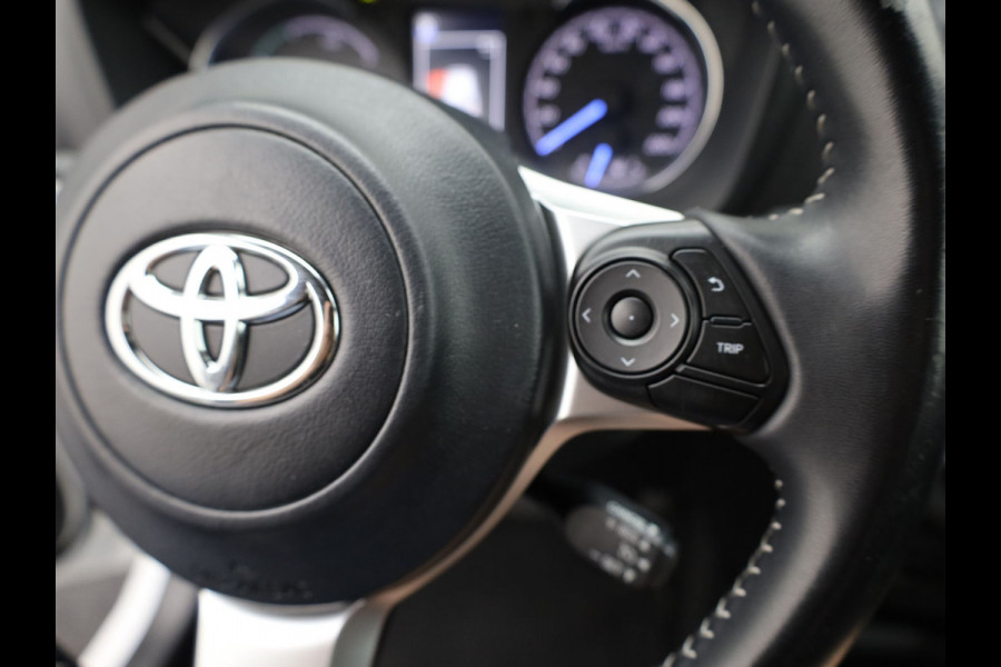 Toyota Yaris 1.5 Hybrid GR-Sport | Keyless | Apple Carplay/Android Auto | Prijs Rijklaar!!