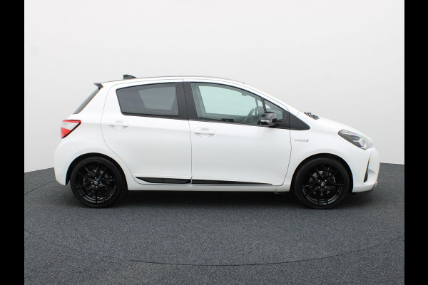Toyota Yaris 1.5 Hybrid GR-Sport | Keyless | Apple Carplay/Android Auto | Prijs Rijklaar!!
