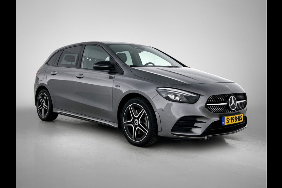 Mercedes-Benz B-Klasse 250 e Business Solution AMG Limited Lichtmetalen velgen | Wide screen | Navigatie | parking support | Inclusief 24 maanden MB Certified garantie voor Europa.