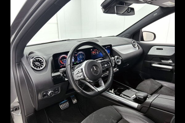 Mercedes-Benz B-Klasse 250 e Business Solution AMG Limited Lichtmetalen velgen | Wide screen | Navigatie | parking support | Inclusief 24 maanden MB Certified garantie voor Europa.