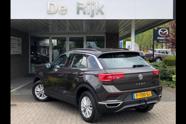 Volkswagen T-Roc 1.0 TSI Style | Carplay/Android, ACC, Stoel+Stuurverw., Trekhaak, Camera, PDC, Airco | Dealeronderhouden |