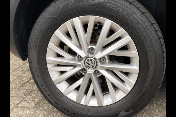 Volkswagen T-Roc 1.0 TSI Style | Carplay/Android, ACC, Stoel+Stuurverw., Trekhaak, Camera, PDC, Airco | Dealeronderhouden |
