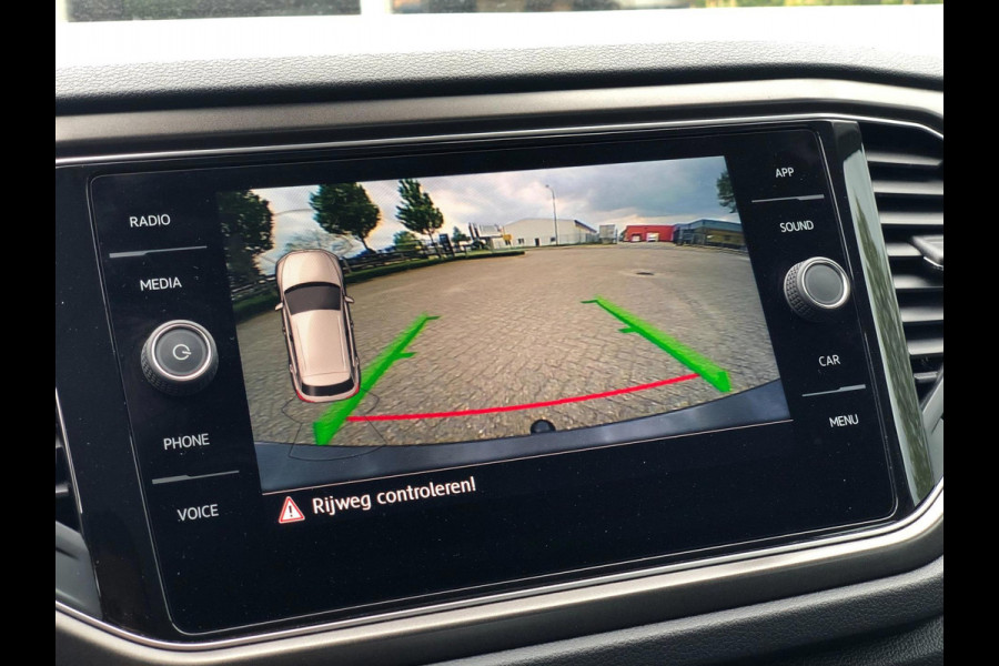 Volkswagen T-Roc 1.0 TSI Style | Carplay/Android, ACC, Stoel+Stuurverw., Trekhaak, Camera, PDC, Airco | Dealeronderhouden |