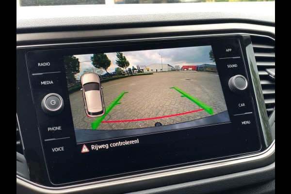 Volkswagen T-Roc 1.0 TSI Style | Carplay/Android, ACC, Stoel+Stuurverw., Trekhaak, Camera, PDC, Airco | Dealeronderhouden |