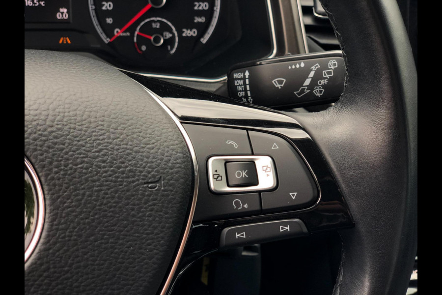 Volkswagen T-Roc 1.0 TSI Style | Carplay/Android, ACC, Stoel+Stuurverw., Trekhaak, Camera, PDC, Airco | Dealeronderhouden |