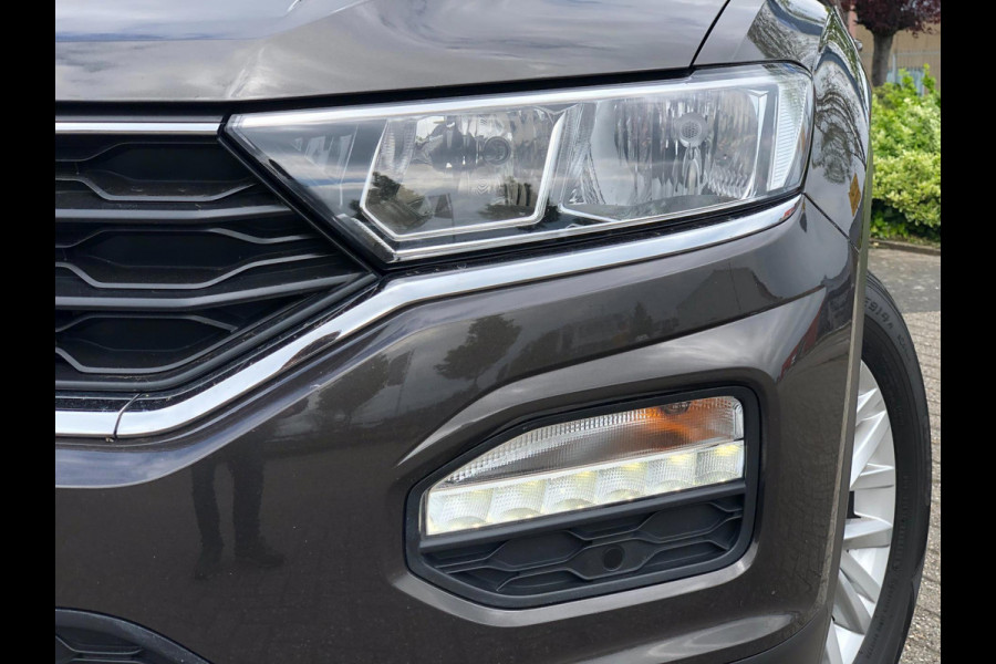 Volkswagen T-Roc 1.0 TSI Style | Carplay/Android, ACC, Stoel+Stuurverw., Trekhaak, Camera, PDC, Airco | Dealeronderhouden |