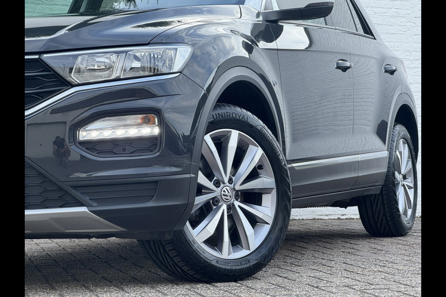 Volkswagen T-Roc 1.5 TSI Sport Camera Adaptieve cruise Digitaal dashboard Pdc voor+achter