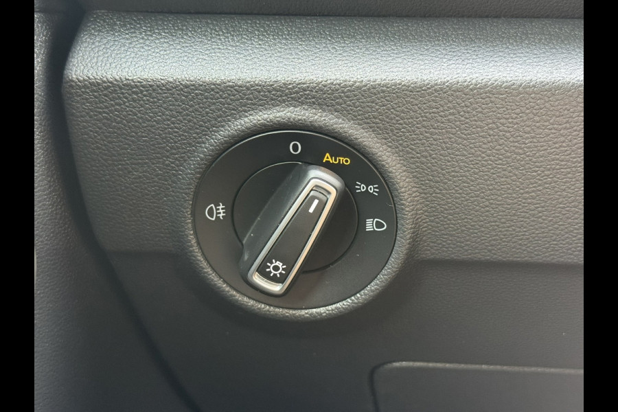 Volkswagen T-Roc 1.5 TSI Sport Camera Adaptieve cruise Digitaal dashboard Pdc voor+achter