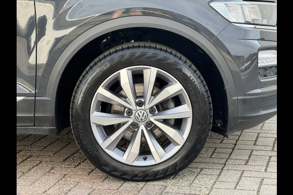 Volkswagen T-Roc 1.5 TSI Sport Camera Adaptieve cruise Digitaal dashboard Pdc voor+achter