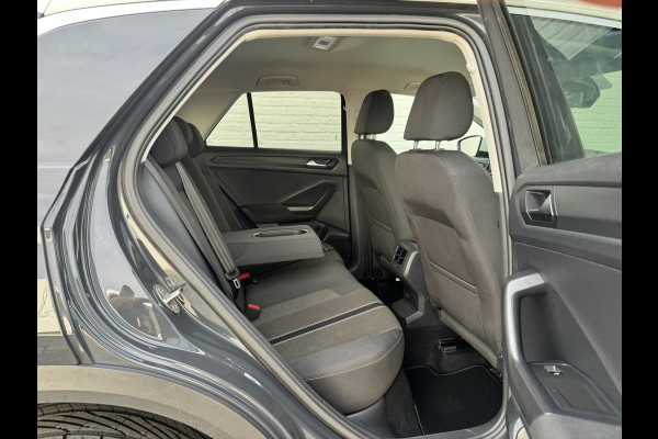 Volkswagen T-Roc 1.5 TSI Sport Camera Adaptieve cruise Digitaal dashboard Pdc voor+achter