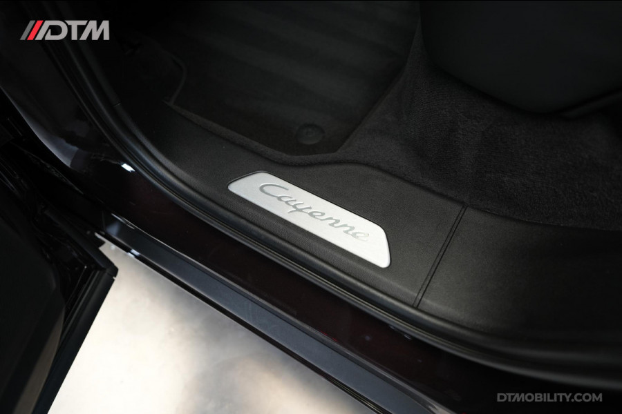 Porsche Cayenne Coupé 3.0 E-Hybrid Platinum Edition | Achterasbesturing | Luchtvering | Panorama | Trekhaak |