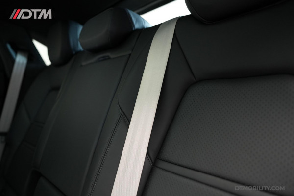 Porsche Cayenne Coupé 3.0 E-Hybrid Platinum Edition | Achterasbesturing | Luchtvering | Panorama | Trekhaak |