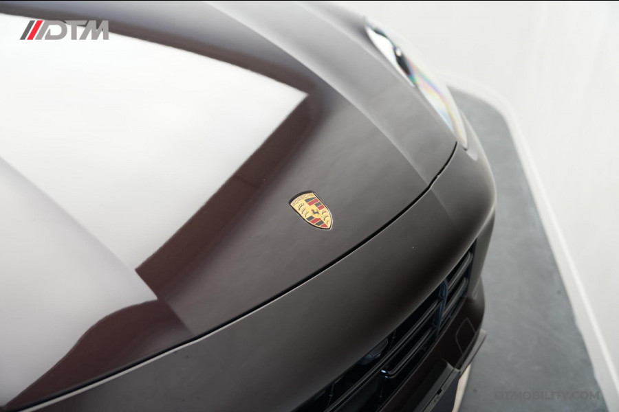Porsche Cayenne Coupé 3.0 E-Hybrid Platinum Edition | Achterasbesturing | Luchtvering | Panorama | Trekhaak |