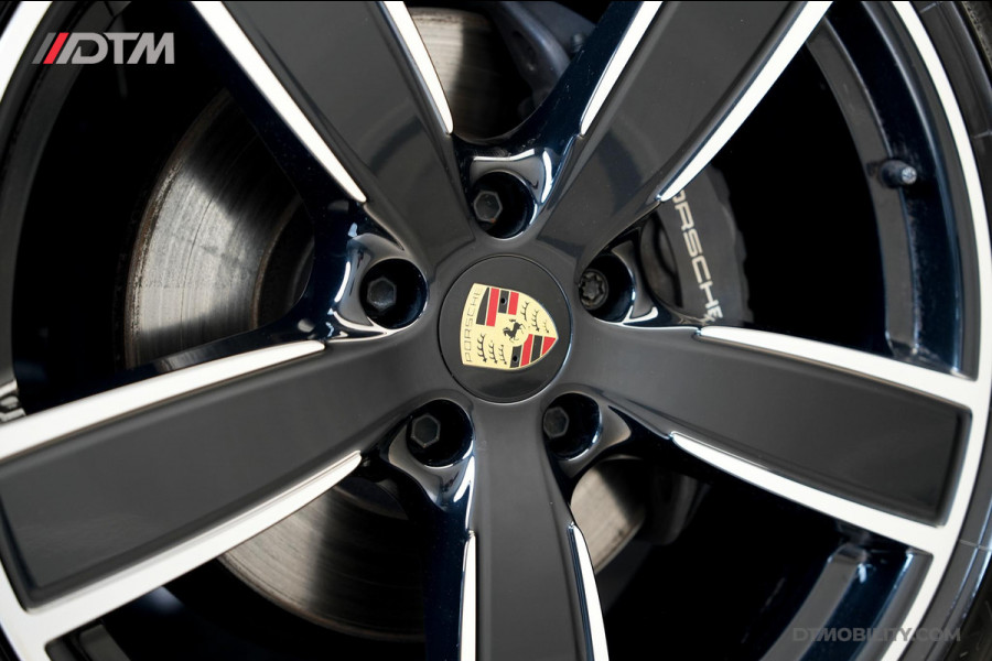Porsche Cayenne Coupé 3.0 E-Hybrid Platinum Edition | Achterasbesturing | Luchtvering | Panorama | Trekhaak |