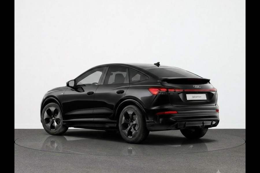 Audi Q4 Sportback e-tron S edition 82 kWh 286 pk | Techniekpakket plus | Glazen panoramadak | Optiekpakket zwart-glanzend | Trekhaak |