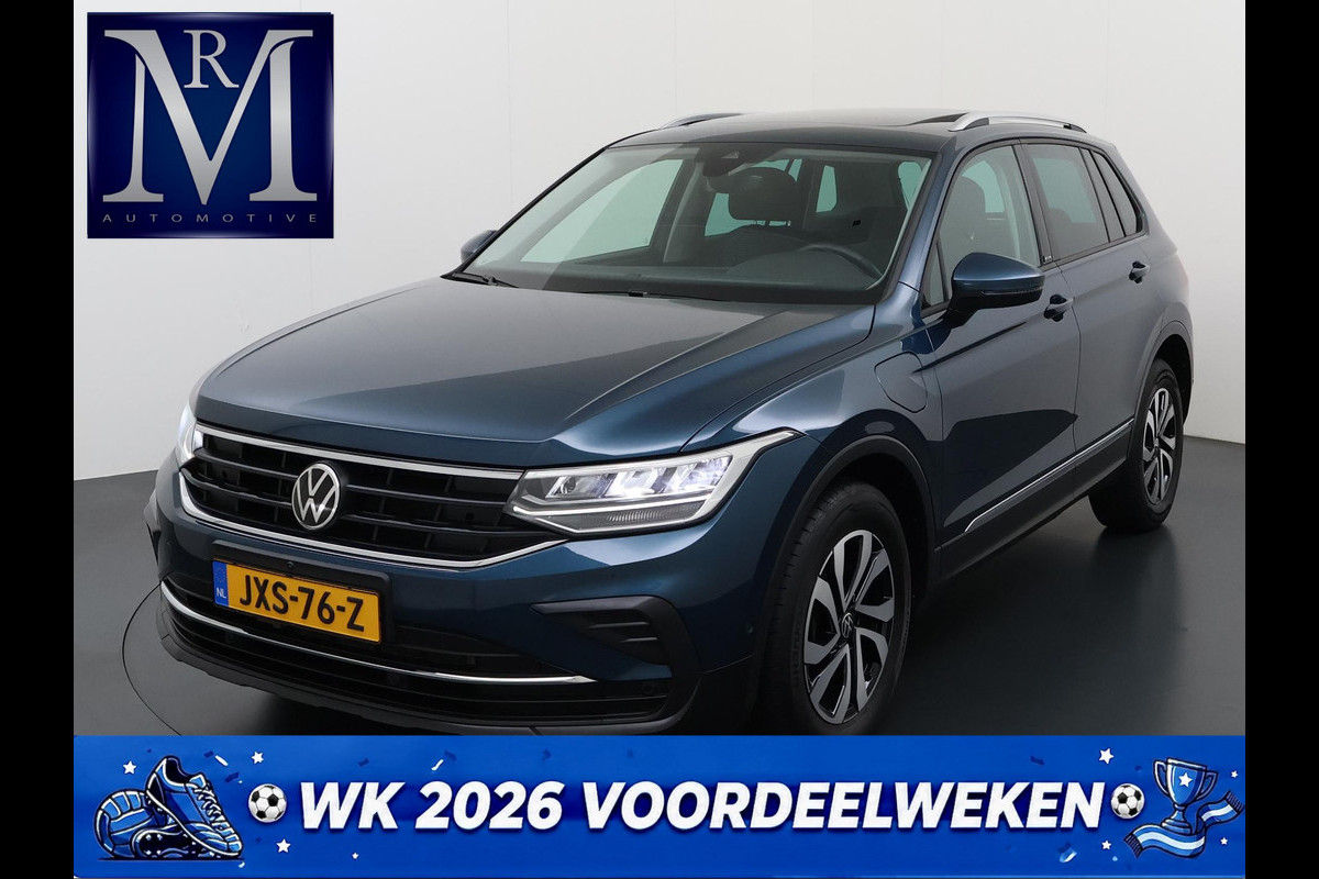 Volkswagen Tiguan 1.4 TSI eHybrid PHEV DIRECT LEVERBAAR | RECENT ONDERHOUD UITGEVOERD | 360 CAMERA ZICHT | STOEL- EN STUURWIELVERWARMING | PANORAMADAK | INCLUSIEF 12 MAANDEN BOVAG-GARANTIE