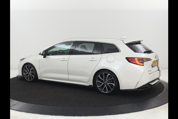 Toyota Corolla 2.0 Hybrid Business Sport Intro | HeadUp | Carplay Adaptive cruise | Achteruitrij camera | Navigatie | Bluetooth | JBL Sound | Climate control |