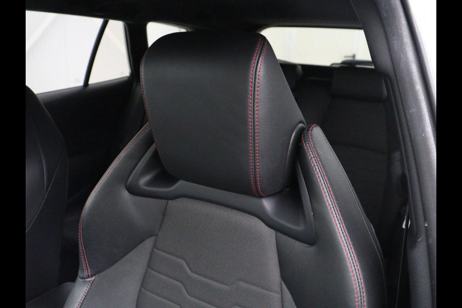 Toyota Corolla 2.0 Hybrid Business Sport Intro | HeadUp | Carplay Adaptive cruise | Achteruitrij camera | Navigatie | Bluetooth | JBL Sound | Climate control |