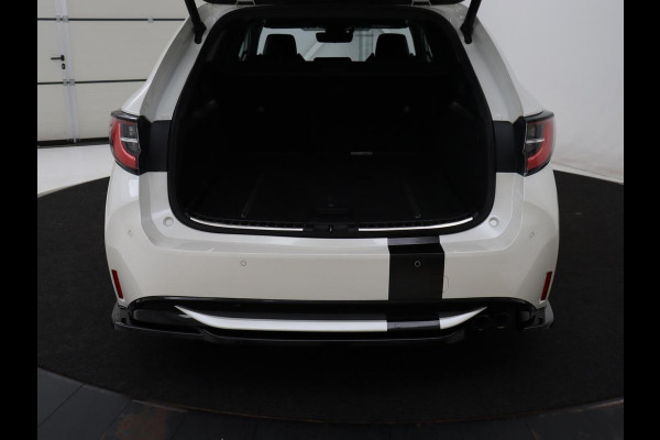 Toyota Corolla 2.0 Hybrid Business Sport Intro | HeadUp | Carplay Adaptive cruise | Achteruitrij camera | Navigatie | Bluetooth | JBL Sound | Climate control |