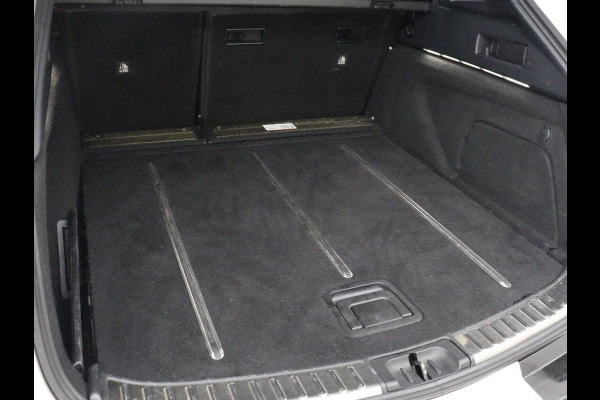 Toyota Corolla 2.0 Hybrid Business Sport Intro | HeadUp | Carplay Adaptive cruise | Achteruitrij camera | Navigatie | Bluetooth | JBL Sound | Climate control |
